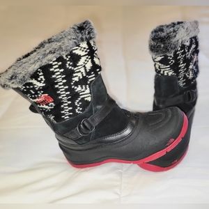 Womens The North Face Black Snow Boots. Size 8